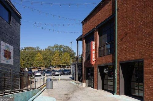 1437 Kenilworth Dr, Atlanta GA 30310-3943 exterior