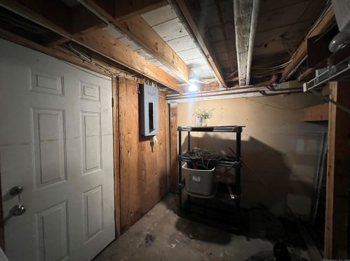 108 Furnace St, Killingly CT 06239-3525 exterior