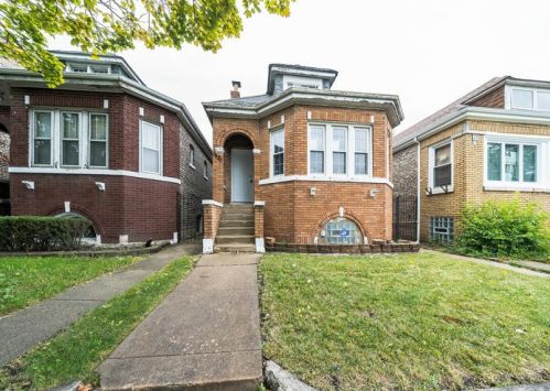 5420 Flournoy St, Chicago, IL 60644-5061