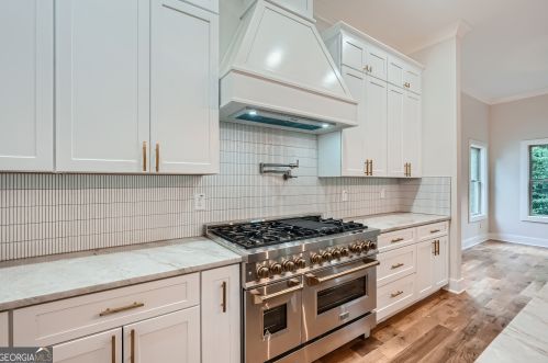 1055 Church St, Smyrna GA exterior