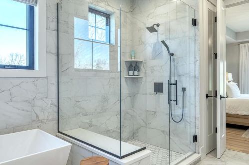 100 Ladue Meadows Ln, Saint Louis MO 63141-7503 exterior