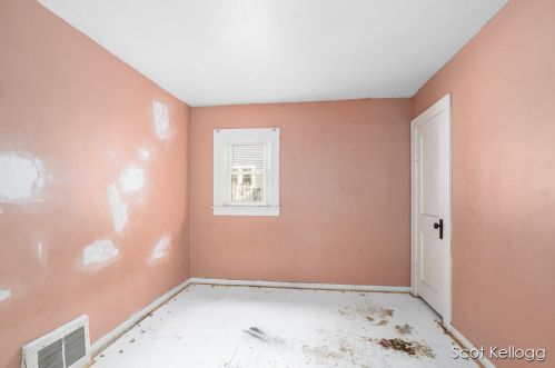 3717 Oriole Ave, Wyoming MI exterior