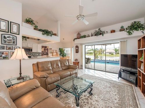 6681 Huntley Ln, Naples FL 34104-7817 exterior