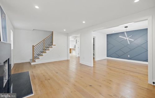 2706 Valley Dr, Alexandria VA  22302-2845 exterior