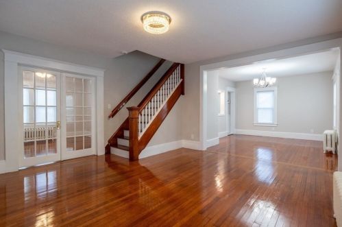 139 Berkshire Ave, Springfield MA  01109-1749 exterior