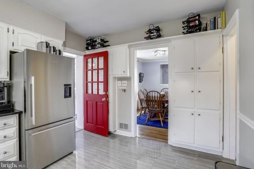 415 Hillmoor Dr, Silver Spring MD 20901-2634 exterior