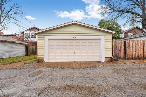 3654 Dover St, Saint Louis MO 63116 exterior