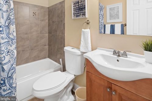 616 M St, Washington DC 20002-3425 exterior