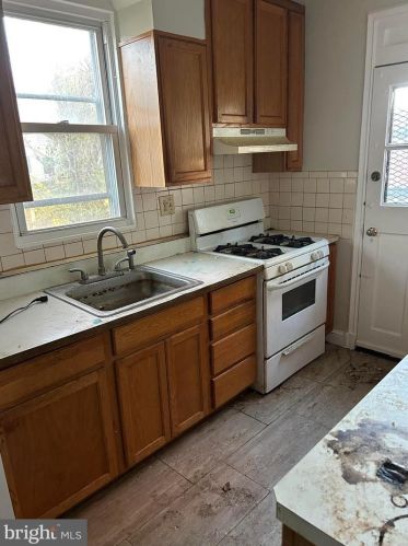 609 Tewkesbury Pl, Washington DC 20012-2633 exterior