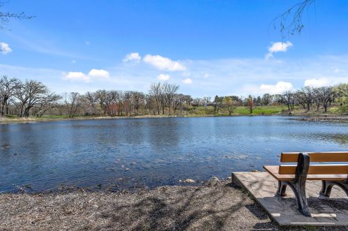 673 Saddle Rdg, Bull Valley IL 60012-3600 exterior