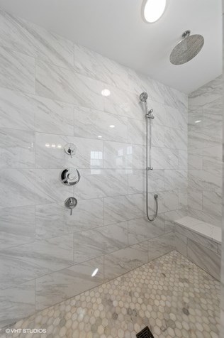 662 Parkside Ave, Elmhurst IL 60126-5029 exterior