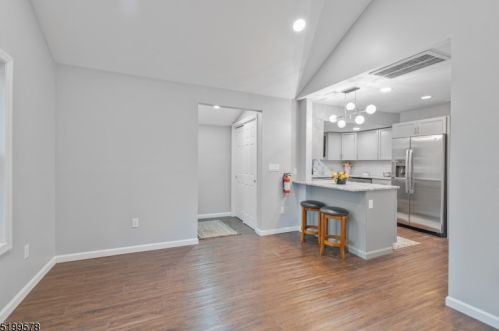 58 Tufts Trl, Hopatcong NJ  07843-1131 exterior