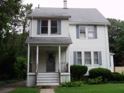 31 Carl St, Newton, MA 02461-1905
