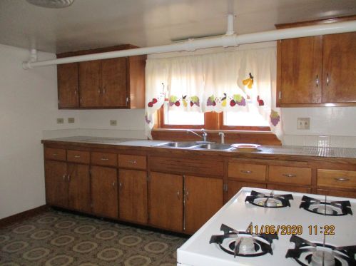 1600 51st Ave, Chicago, IL 60804-1929