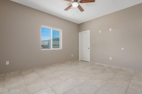 2581 Pinal Vis, Tucson AZ 85713-5184 exterior