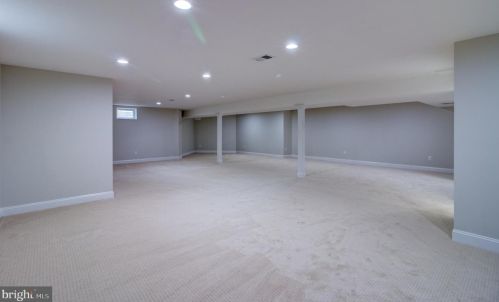 293 Riverside Dr, Princeton NJ 08540-4017 exterior