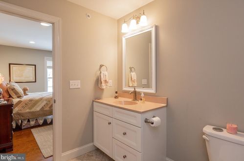 91 Midway Farms Ln, Lancaster PA 17602-2671 exterior