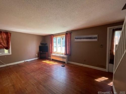 81 Wharton Brook Dr, Wallingford, CT 06492-4838