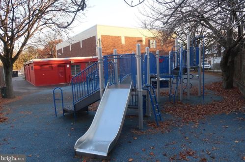 923 Fillmore St, Philadelphia PA 19124-2926 exterior