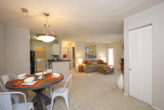 950 Executive Dr, Alpharetta GA  30005-6428 exterior