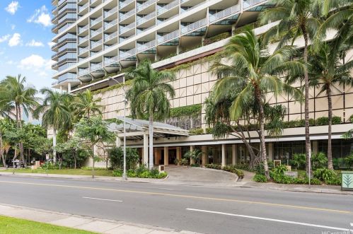 223 Saratoga Rd, Honolulu HI  96815-1942 exterior
