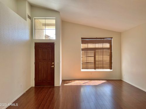 1932 Thompson Way, Chandler AZ  85286-6871 exterior