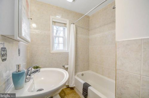 11929 Centerhill St, Silver Spring MD 20902-1155 exterior