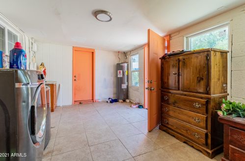 2911 50th Dr, Phoenix AZ  85031-3530 exterior