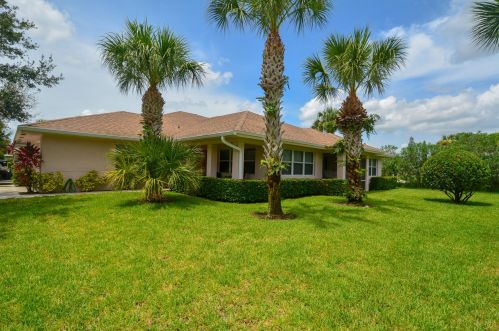 1765 Dove Tail Dr, Fort Pierce, FL 34982-8018