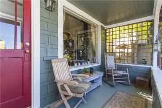 4815 52nd Ave, Seattle WA  98116-4333 exterior