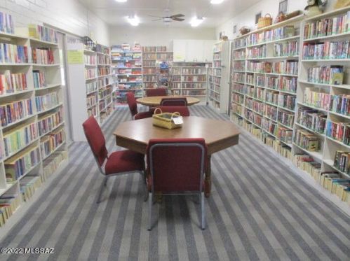 225 Mora Dr, Green Valley AZ 85614-4318 exterior