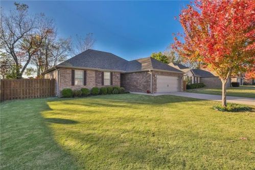 3914 Serenity St, Springdale, AR 72764-6582