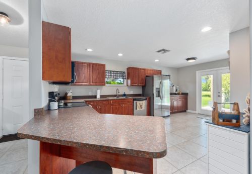 6300 Floyd Johnson Rd, Fort Pierce FL 34947-1563 exterior