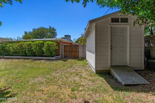 7035 15th St, Phoenix AZ  85020-5414 exterior