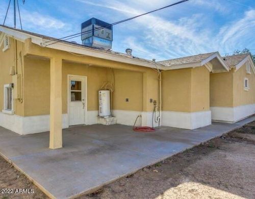 3140 Alvarado Rd, Phoenix AZ 85009-2435 exterior