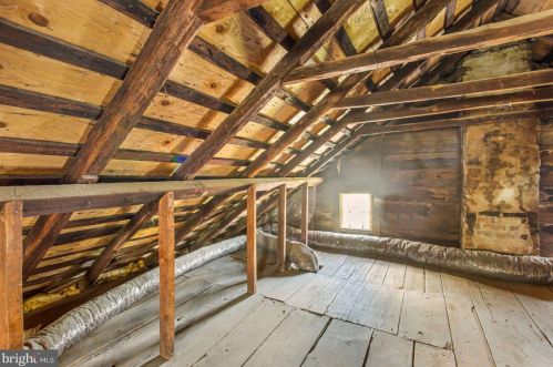 995 Frederick Pike, Littlestown PA 17340-9381 exterior