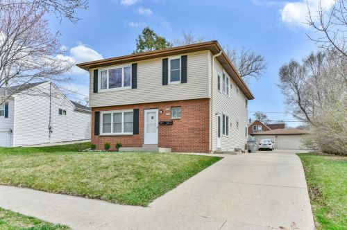 3742 90th St, Milwaukee, WI 53228-1606