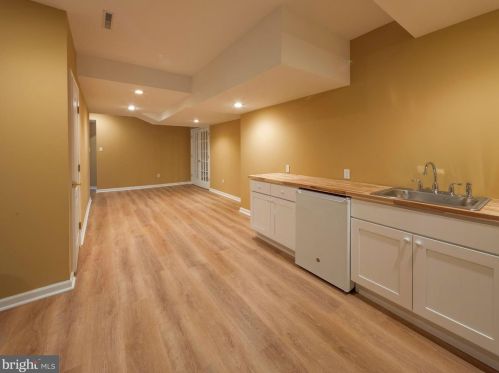 2009 Carmel Dr, Jamison PA 18929-1438 exterior