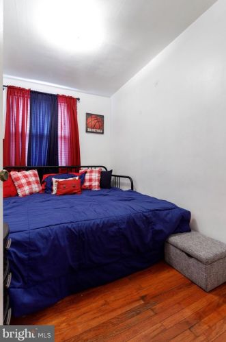 1903 30 St, Philadelphia PA 19121-1818 exterior