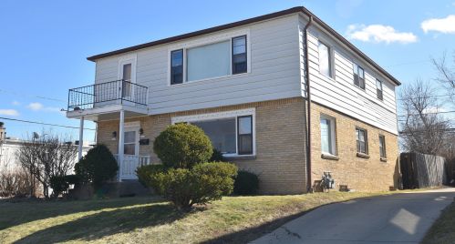 6021 Keefe Avenue Pkwy, Milwaukee, WI 53216-2769