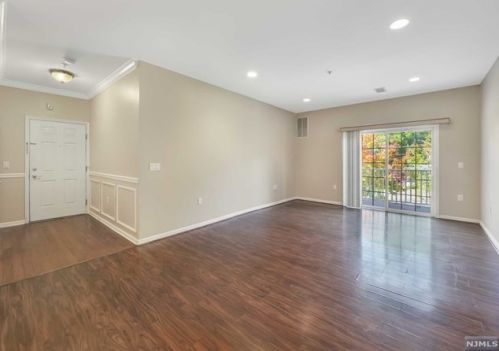 1303 Gatherings Dr, Paterson NJ 07508-1380 exterior