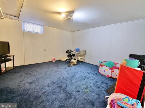 439 Park Dr, Manor PA 19036-1617 exterior