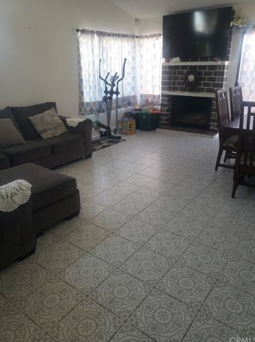 1561 Keepsake Ln, Perris, CA 92571-2943