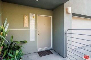 2592 Corralitas Dr, Los Angeles CA  90039-4052 exterior