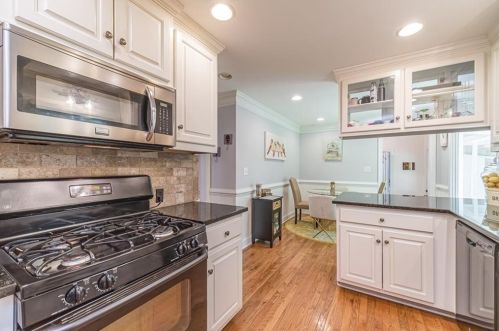 2201 Valley Creek Cir, Lithonia GA  30078-2532 exterior