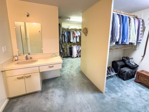 109 Irene Dr, Vernon CT 06066-4622 exterior