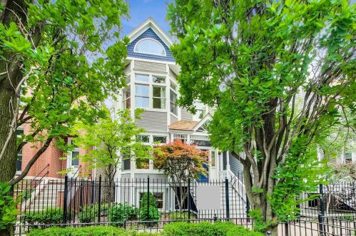 2704 Racine Ave, Chicago, IL 60614-1206