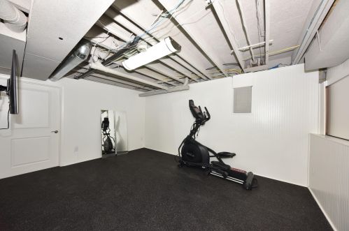 1117 Edison St, Milwaukee WI  53202-3147 exterior