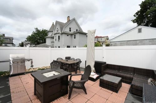 244 Smt Ave, Mount Vernon NY 10550-1560 exterior