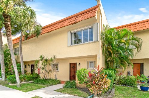 892 9th Street Cir, Boca Raton, FL 33486-5245